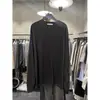 Tug Coréia Dongdaemun 2026 Primavera Nova Camiseta Feminina Gola Redonda Solta Raglan Manga Longa com Escrita nas Costas