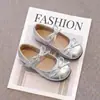 Sapatos Mary Jane de Ballet Francês para Meninas Moda Infantil Laço Adesivo Mágico Sapatos Individuais para Bebê Estilo Doce Sapatos Pequenos de Couro