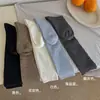 Calcetines altos de algodón de color liso con canalé ancho y alto para mujer, estilo de pasarela de principios de otoño de 2026