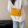 2025 Nuevo Estilo Bolso de Hombro Simple de Tela de Nylon para Mujer Bolso Cruzado Versátil Bolso de Hombro de Múltiples Capas Bolso Cruzado de Moda
