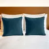 Venta al por mayor de fábrica de fundas de almohada de terciopelo holandés especial para casas de huéspedes y hoteles, fundas de cojín de felpa para sofá, personalización navideña transfronteriza