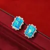 Aretes Cuadrados Estilo Palacio Vintage de Qingdao, Modernos y Versátiles, Elegantes Aretes y Conjunto de Collar, Lujo Ligero, Nicho, Sensación de Alta Gama