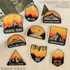 Logotipo de bordado de computador Montanha pôr do sol emblema DIY patch cap emblema acessórios de vestuário acampamento ao ar livre bordado patch adesivos de pano