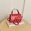 Outono 2026 Nova Bolsa Quadrada Pequena de Bolinhas Feminina Fresca Grande Capacidade Bolsa de Ombro de Mão Moda Bolsa Pequena Atacado Bolsa Feminina