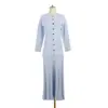 Vestido de Punto Hueco Estilo Nuevo de Verano en Stock Venta al por Mayor Cuello Redondo Manga Corta Botones al Frente Cintura Ajustada Abertura Vestido Largo