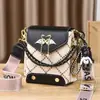 Exquisito Bolso Cuadrado Pequeño 2025 Nueva Moda Versátil Bolso de Hombro Bolso Cruzado Bolso de Mano Casual para Mujer Bolsos