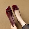 Zapatos de Gamuza con Lazo, Punta Cuadrada Oblicua Suave, Boca Baja, Tacón Grueso, Tacón Bajo, Para Ir al Trabajo, Combinan con Todo, Zapatos de Mujer Nuevos 2025