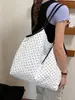 2026 Nueva Moda Estilo Coreano Único Casual Bolso de Hombro de Lunares para Mujer, Gran Capacidad Bolso de Mano Simple Artístico Estilo Bosque