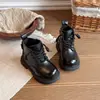 Botas Martin para meninos e meninas, coleção outono/inverno 2026, forradas com fleece para aquecimento, cabedal em couro, sola macia, antiderrapante, zíper lateral, botinhas estilo britânico