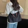 Bolsa transversal de grande capacidade de alta qualidade para outono e inverno para mulheres, novo modelo 2026, com zíper, bolsa de mão de lona cinza