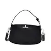 Colección de verano 2026: Bolsas elegantes y de alta capacidad para mujer, con un diseño minimalista adecuado para el trayecto diario, y un aspecto moderno y chic