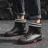 Botas de lluvia engrosadas para mujer, suela blanda, estilo coreano, transpirables, impermeables, resistentes al desgaste y a los olores, zapatos de goma, botas de lluvia de moda para adultos de media pantorrilla para hombre, para invierno