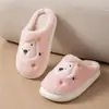 Pantufas de pelúcia de algodão de cachorrinho fofo para mulheres, novo estilo de inverno, com sola grossa, adequadas para casais, uso interno, quentes, antiderrapantes e com sola macia