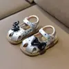 Sandálias de Verão Novas para Bebê Solado Macio Sapatos de Princesa para Meninas Pequenas Versáteis Sapatos Respiráveis para Caminhada de Bebê Sapatos de Praia para Crianças Pequenas