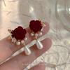 Aretes de botón de perlas de plata 925 estilo ins para mujer, nicho de moda de lujo ligero de alta gama, aretes versátiles, aretes elegantes retro