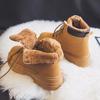 Botas Curtas de Casal 2024 Primavera Novo Estilo Britânico Sola Grossa Versátil Botas de Motocicleta Mesmo Estilo Xiaohongshu Botas de Ruibarbo