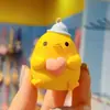 Llavero de pato de Navidad de dibujos animados de Año Nuevo para mujer, lindo, de moda, exquisita muñeca de resina, llavero, colgante para mochila escolar