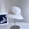 Sombrero de Pescador Vintage de Lana con Cinta de Satén Perlado para Mujer, Elegante y Versátil Sombrero de Pescador de Invierno, Tendencia de Moda en Sombrero de Pescador de Cúpula