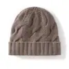 Gorro de punto trenzado de moda, grueso, nuevo para otoño/invierno, de cachemira, color liso, cálido, que cubre las orejas, con corona redonda, perfecto para uso diario con estilo