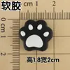 Letras de Oso Violento Blanco y Negro de Pie Hola Accesorios para Zapatos Croc Dibujo Animado DIY Hebilla sin Zapatos Funda de Cuero para iPad Dibujo Animado