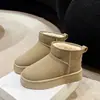 Botas de nieve cortas para mujer, nuevo estilo moderno de invierno 2026, suela gruesa, forradas de felpa, cálidas y antideslizantes, perfectas para el clima frío del noreste de China