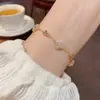 Pulsera de Flor de Cuatro Hojas con Microincrustaciones de Circonita, Estilo Francés de Lujo Ligero, Exquisita, a la Moda, Versátil, de Gama Alta, Joyería Súper Brillante al por Mayor
