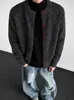 2026 Suéter Cardigan Retro de Cuello Redondo para Hombre Otoño Invierno Holgado Hipster Fresco Sentido de Alta Gama Tejido Perezoso Chaqueta Casual