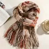 Bufanda para Mujer en Invierno, Chal de Cuadros de Alta Gama, Nuevo Estilo Coreano Versátil 2025, Calentador de Cuello Atmosférico para Hombre, Engrosado y de Doble Uso
