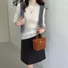 26 Principios de Otoño Sencillo y Versátil Elegante Cuello Redondo 100% Lana Corte Ajustado Camiseta Básica Versátil 60334