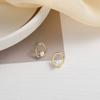 Pendientes de Perla Huecos Geométricos con Aguja de Plata S925 para Mujer Minimalistas Estilo Frío Pequeños y Exquisitos Pendientes de Gama Alta Pendientes Venta al por Mayor