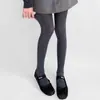 Meia-calça Cinza de Bolinhas para Mulheres, Adequada para Primavera, Outono e Inverno, Leggings Série Cinza com Design de Coração, Estilo Miu, Leggings Versáteis para Usar por Cima
