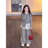 Conjunto de niña 2026 nuevo estilo, el popular y moderno conjunto otoñal de estilo coreano de este año para niñas pequeñas, suéter elegante para niños mayores