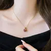 Collar de Manzana Chapado en Oro Real de 14K con Circonita Roja Nuevo Estilo Chino Cadena Versátil para Suéter Lujo Ligero Collar de Gama Alta para Mujer