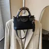 Bolso Cruzado de Estilo Coreano Simple y Exquisito para Mujer, Bolso de Hombro Versátil de Moda, Bolso de Mano de Lujo Ligero para el Trabajo, Nuevo para la Primavera de 2026
