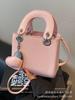 Bolsa pequena popular com padrão lichia deste ano, nova bolsa mensageiro versátil para mulheres 2025, bolsa tote portátil super quente de verão