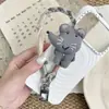 2026 Ratón de Peluche Lindo y Adorable con Temática de Bosque Llavero Tejido a Mano Correa para Teléfono Estilo Ins con Correa Cruzada Ajustable