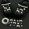 Acessórios DIY de Sapato Croc de Alta Qualidade Borboleta Azul Oceano, Decorações de Sapato com Flores 3D e Pérolas, Fivelas Decorativas de Sapato de Nicho, Adequado para Cosplay