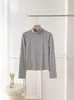 Camiseta base blanca de cuello alto medio para mujer, camiseta de manga larga ajustada otoño 2026, cuello medio, top interior blanco adelgazante