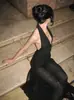 Moda Europeia e Americana Nova Sexy Recorte Decote V Profundo Alça no Pescoço Patchwork Malha Saia Cintura Lateral Nó Vestido para Mulheres