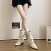 Botas apiladas con hebilla de moda y exquisitas, botas de montar de otoño nicho que aumentan la altura a media pantorrilla, botas de moda de punta fina estilo chica picante