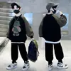 Traje de ropa de primavera para niños moderno guapo a la moda 2024 nuevo suéter de primavera para niños ropa deportiva para niños mayores primavera y otoño