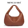 Bolso Tejido a Mano Europeo y Americano Nuevo de Gran Capacidad para Viajeros, Portátil, Tipo Dumpling, Moderno, Versátil, de un Solo Hombro, Axilar, Media Luna