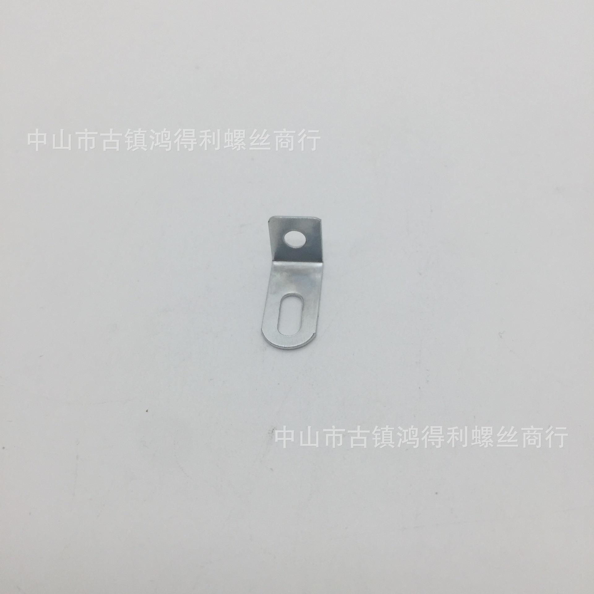 七字片无牙小 小孔