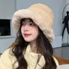 Gorro de felpa transfronterizo para mujer, gorro de pescador de invierno, gorro mongol engrosado y forrado de forro polar, a prueba de viento, protector de orejas, sombrero de cubo cálido