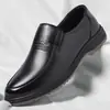 Zapatos Casuales de Vestir sin Cordones Temporada de Primavera para Hombres de Mediana Edad y Mayores, Zapatos Casuales de Cuero sin Cordones para Papá, Venta al por Mayor Disponible