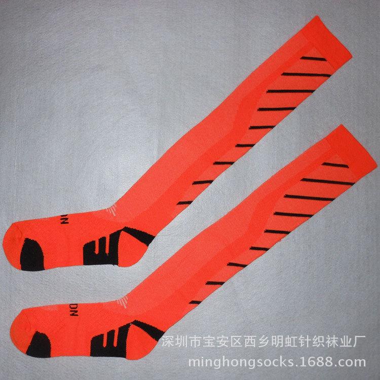 踢球足球袜子