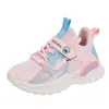 Sapatos infantis Jinjiang sapatos femininos 2022 Primavera e Outono novos sapatos esportivos infantis sapatos de malha da moda para crianças do ensino fundamental