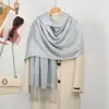 Exclusivo Transfronteiriço Novo Moda Europeia e Americana Feminina Xale Outono e Verão Borla High-End Bola de Seda Prateada Lenço para Festa