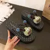 Pantuflas silenciosas y versátiles para mujeres menudas, modelo nuevo para estudiantes, dormitorio, uso doméstico, antideslizantes, resistentes al desgaste, chanclas de ojo de gato