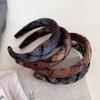 Faixa de cabelo alta com estampa de lã xadrez Maillard Outono e Inverno Novo estilo Temperamento Faixa de cabelo prensada de aba larga Retro Grampo de cabelo combinado